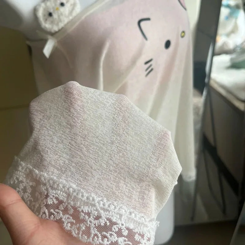 Hello Kitty Cartoon Off - schulterbedruckte Bluse Neue lose niedliche kawaii heißes Mädchen dünnen Sonnenschutz langärmeligen Top T-Shirt Geschenk