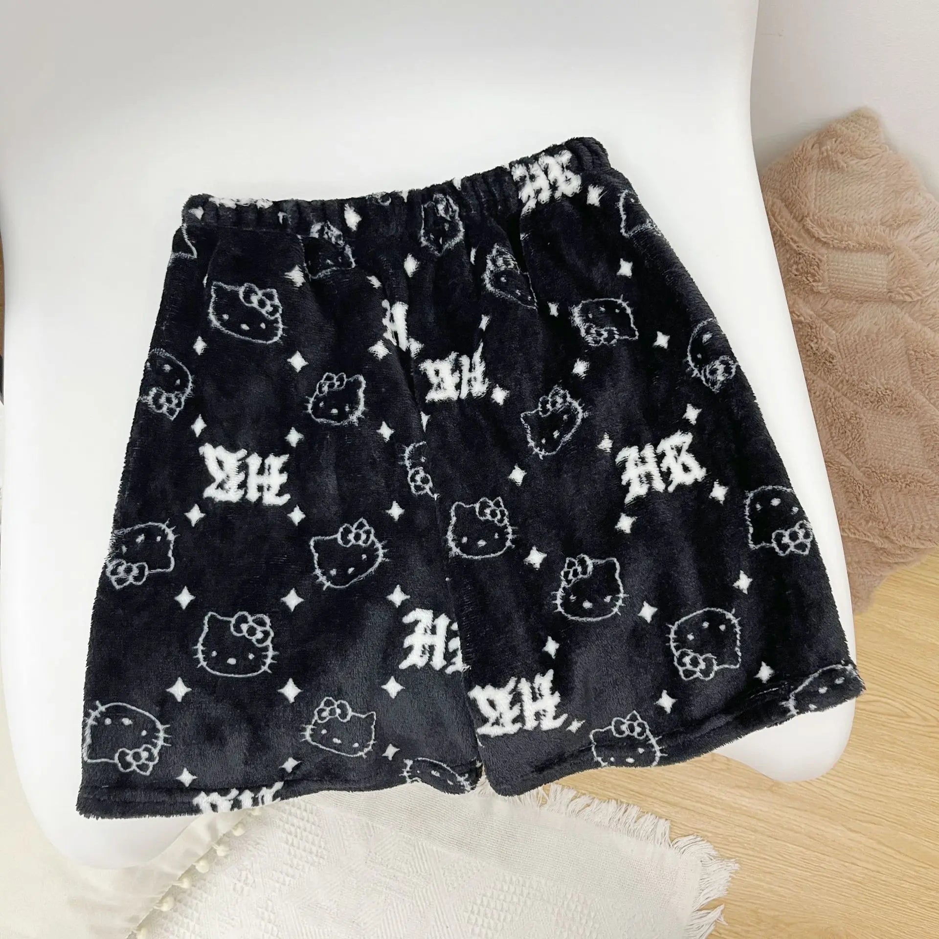 Cartoon Hello Kitty Flannel Pyjamas Damen Herbst und Winter Plus Velvet Warm Casual Home Graffiti Hosen