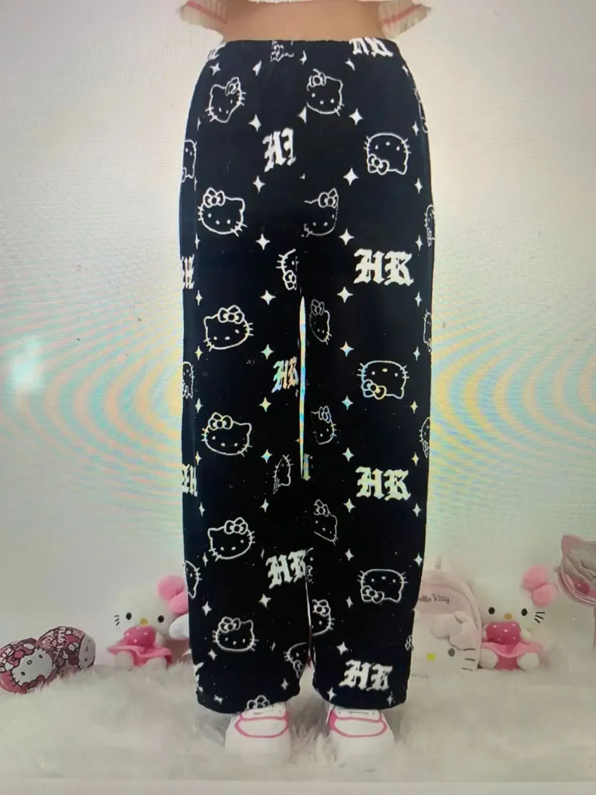 Cartoon Hello Kitty Flannel Pyjamas Damen Herbst und Winter Plus Velvet Warm Casual Home Graffiti Hosen