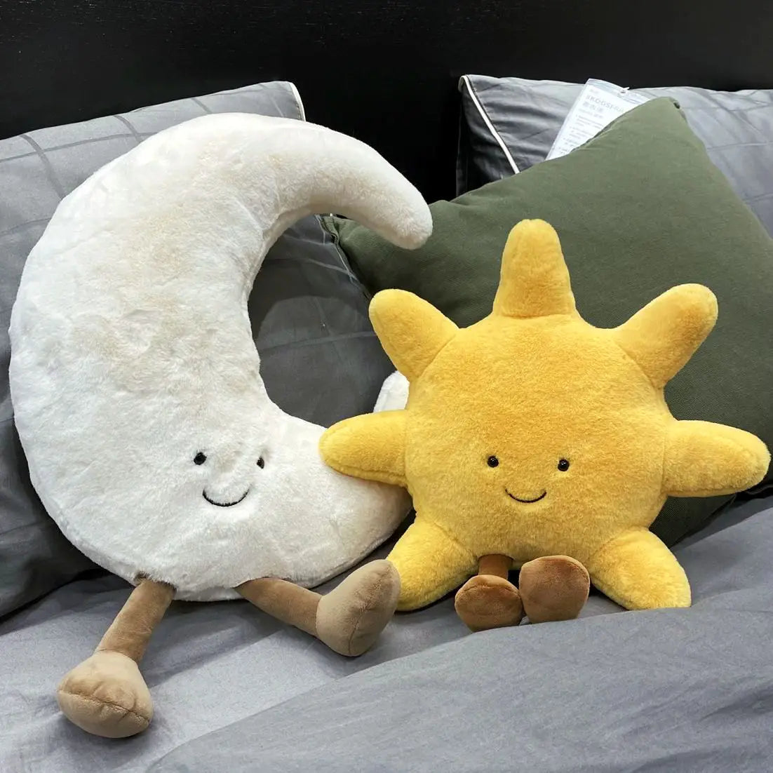 Entzückendes Lächeln Gesicht White Moon Yellow Sun Plushie Gefüllte süße Cartoon Wetter Plüschtier Spielzeug für Kinder Schlafzimmer Dekor