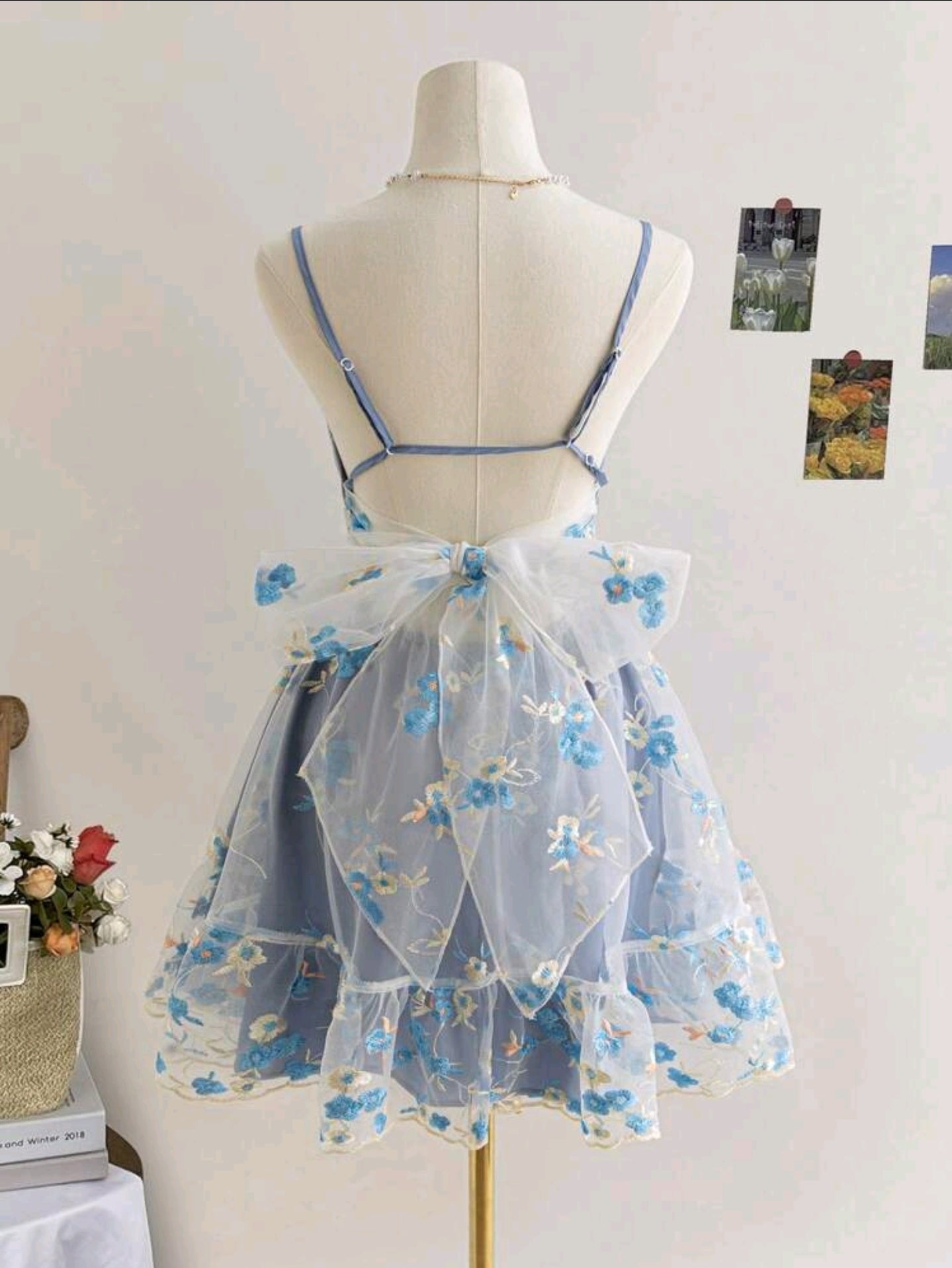 Damen Sommerkleid mit Blumen in blau