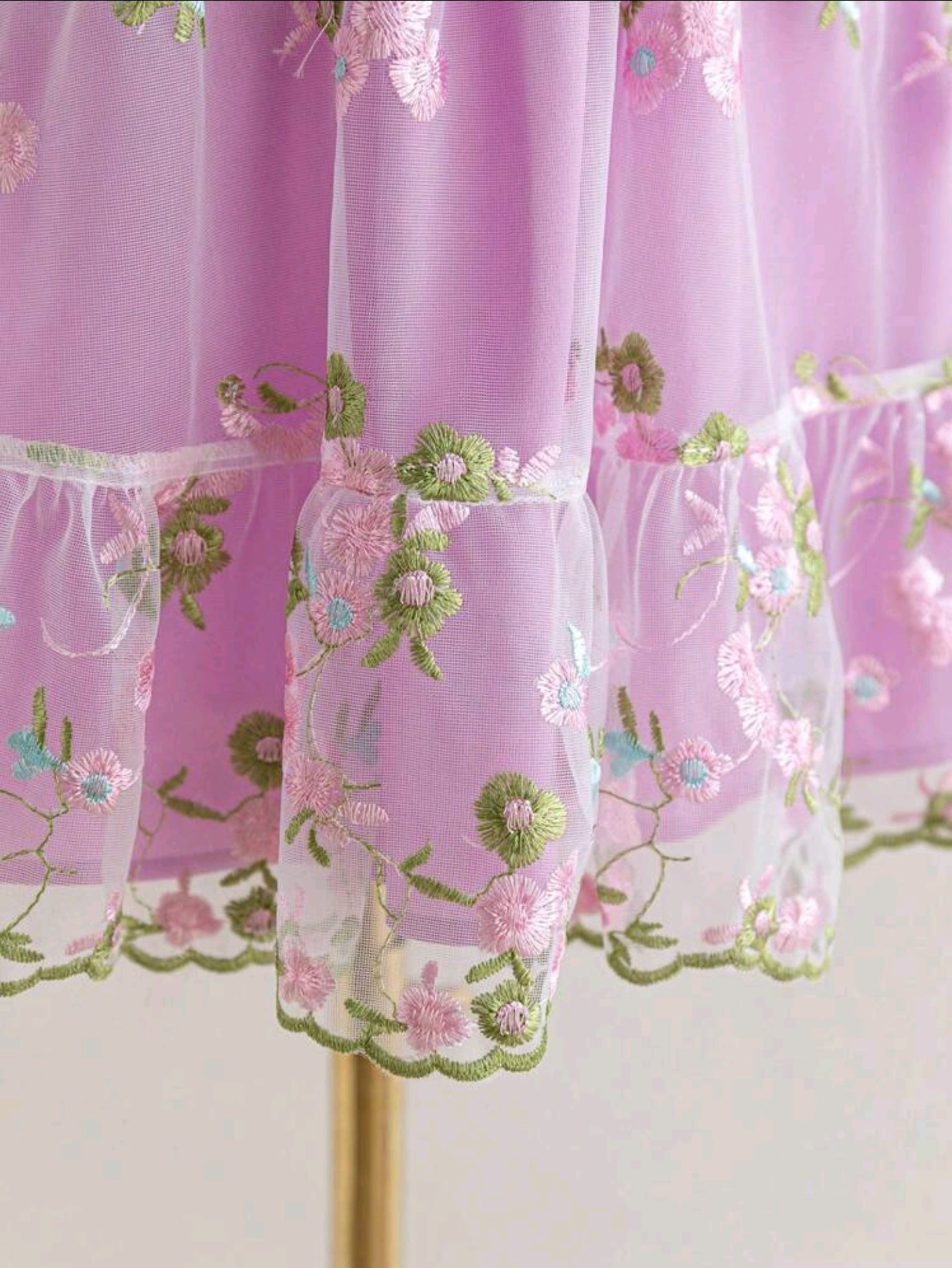 Damen Sommerkleid mit Blumen in Lila