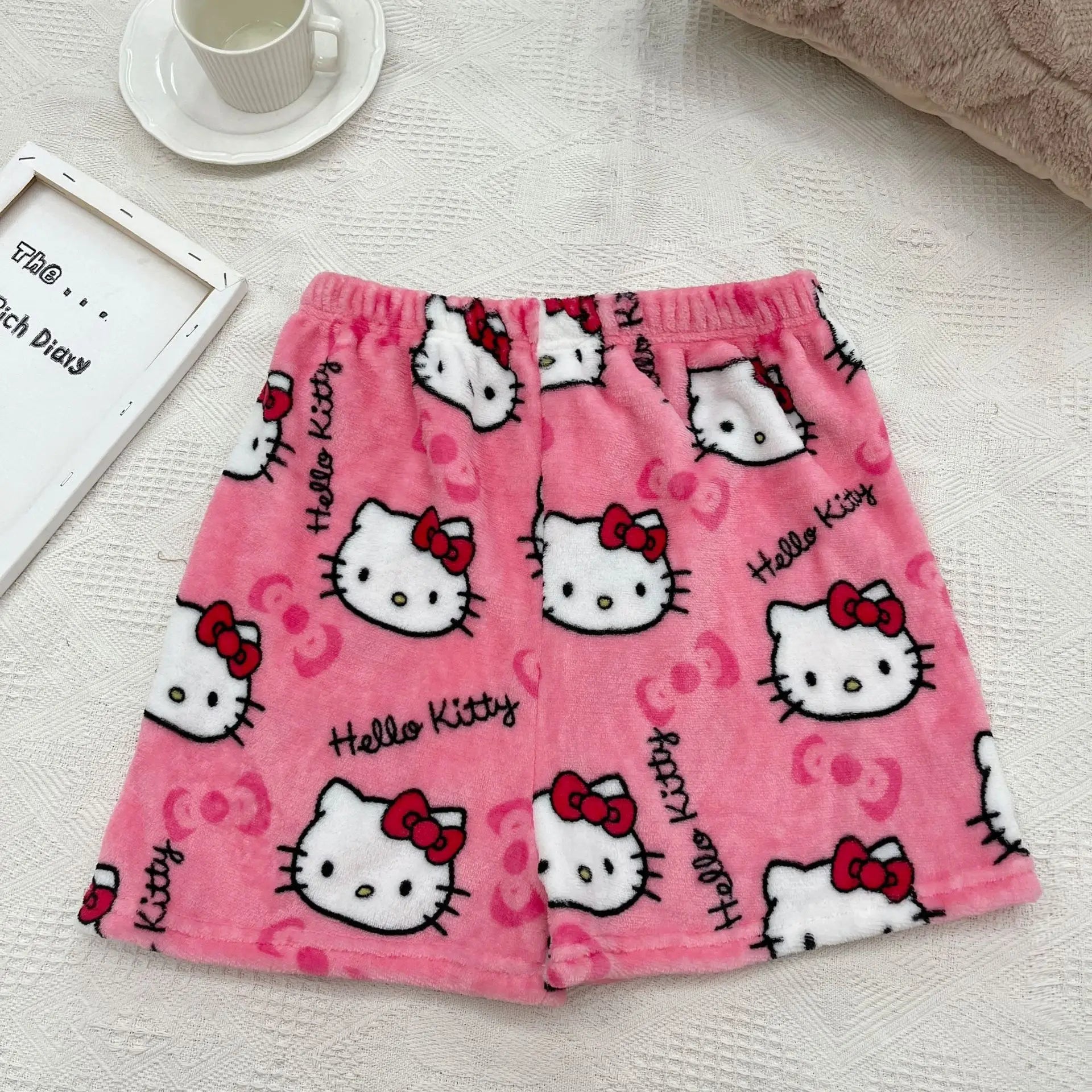 Cartoon Hello Kitty Flannel Pyjamas Damen Herbst und Winter Plus Velvet Warm Casual Home Graffiti Hosen