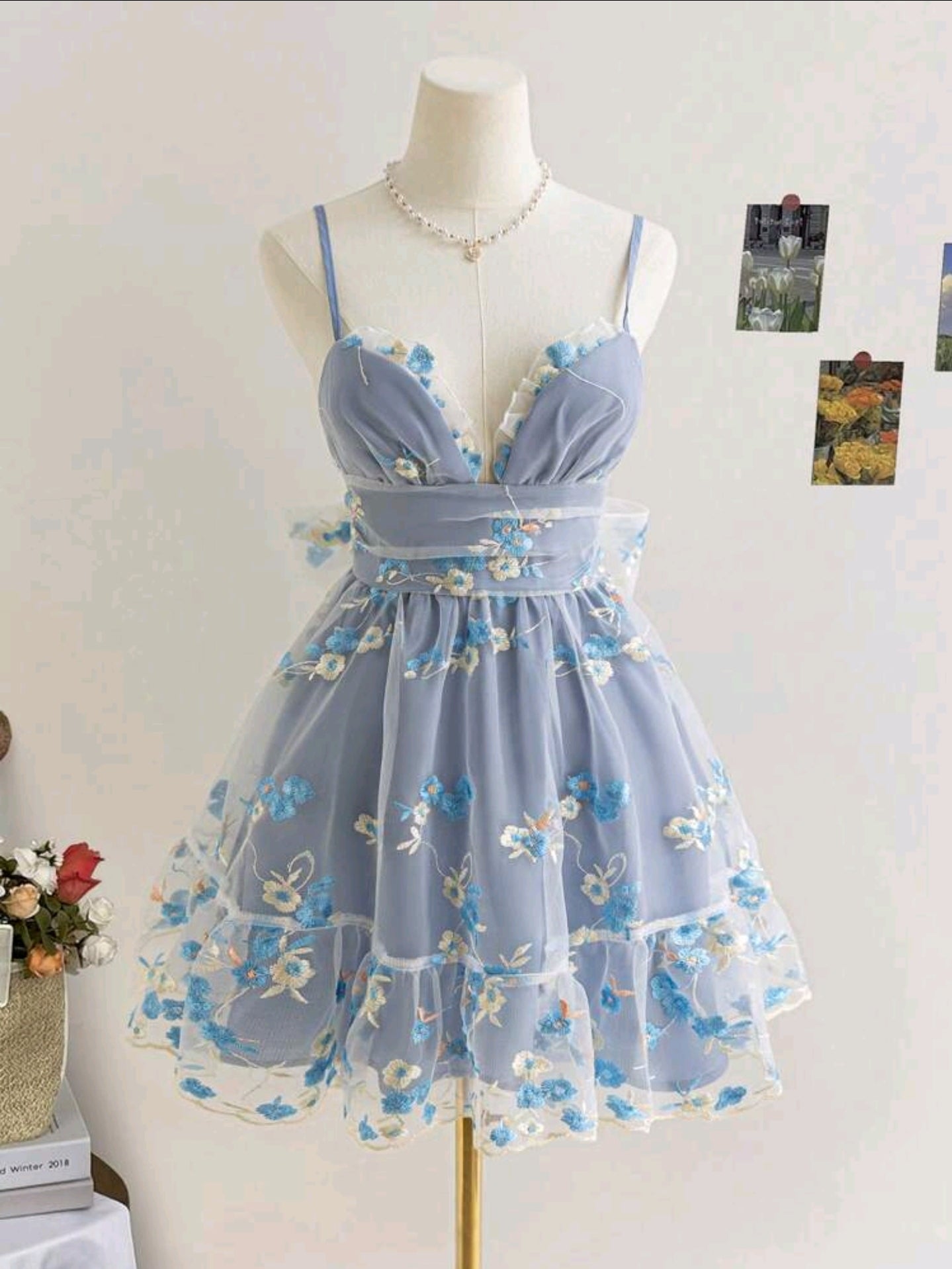 Damen Sommerkleid mit Blumen in blau